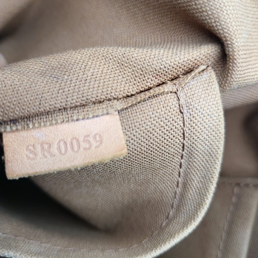 Louis Vuitton Palermo Handbag Monogram Canvas PM..Authentic... - Picture 9 of 16